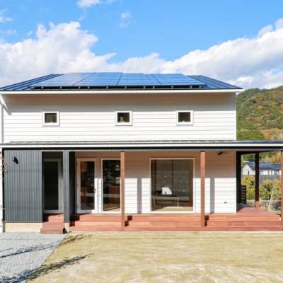 工務店が岡崎市で作ったカバードポーチのある北欧風のおうち