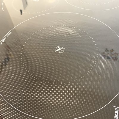 お掃除前のIHガラストップ